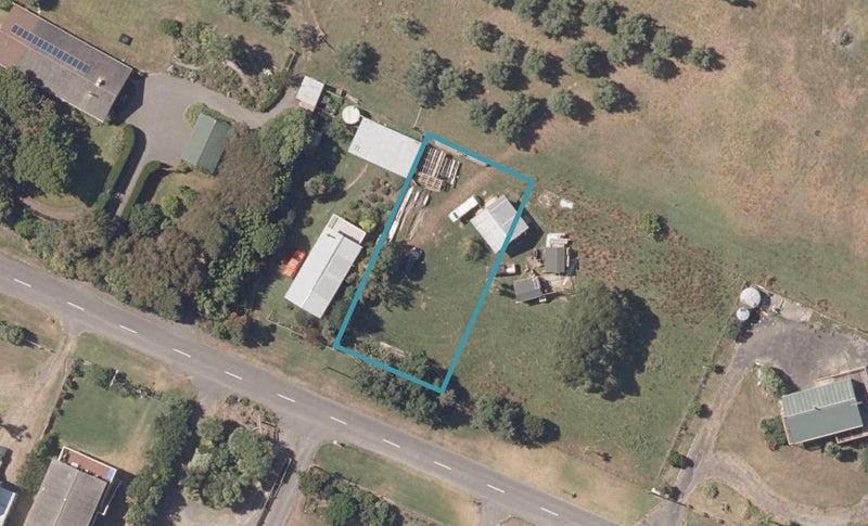 1920 Parewanui Road, Bulls - Carousel 1