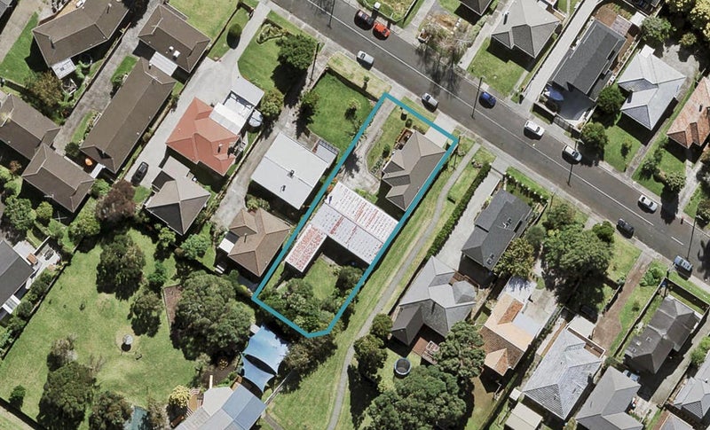 32A Littlejohn Street, Hillsborough, Auckland - Carousel 1
