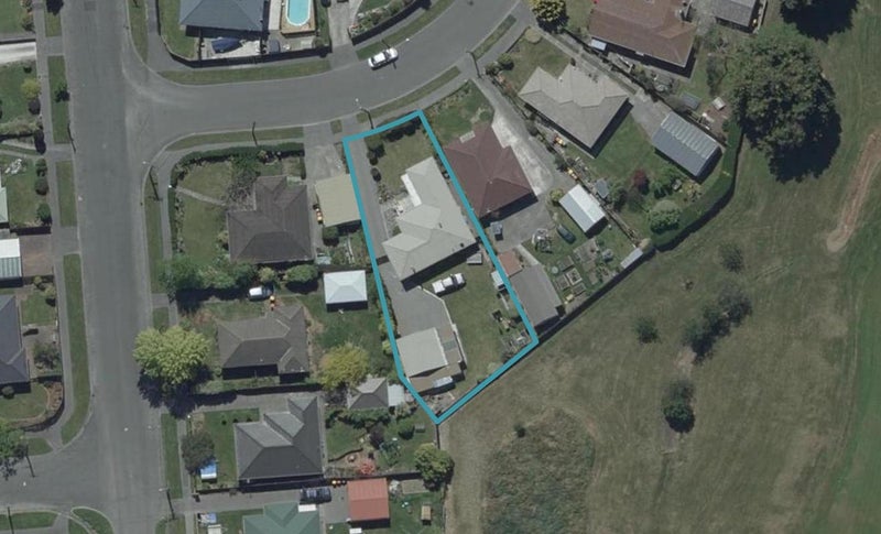 4 Trina Place, Shirley, Christchurch - Carousel 1