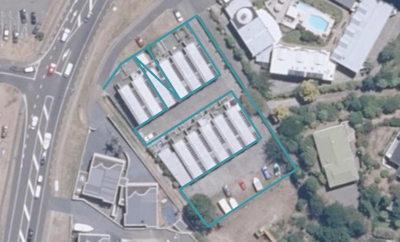 362 Lake Terrace, Two Mile Bay, Taupō - Carousel 1