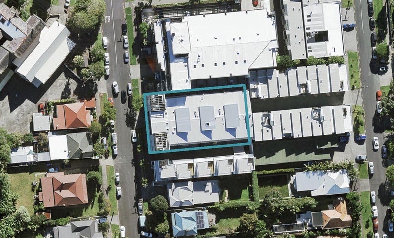 1E/2 Dickens Street, Grey Lynn, Auckland - Carousel 1