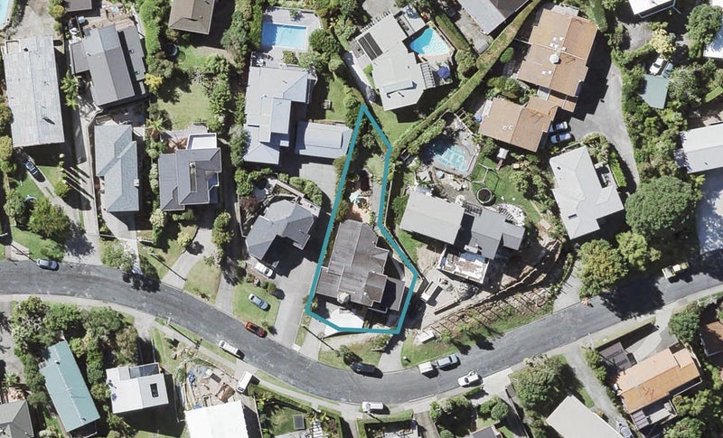 5A Peter Terrace, Castor Bay, Auckland - Carousel 1