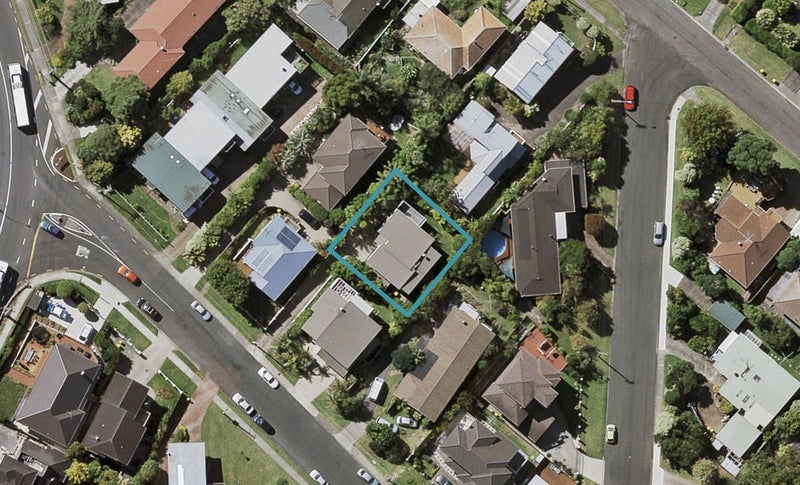 37A Quebec Road, Milford, Auckland - Carousel 1