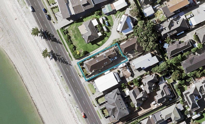 33 The Parade, Bucklands Beach, Auckland - Carousel 1