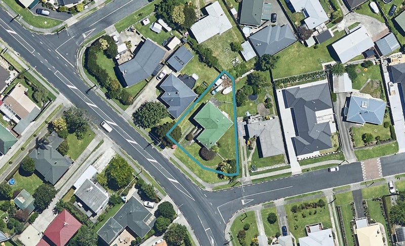 35 Bellevue Road, Brookfield, Tauranga - Carousel 1