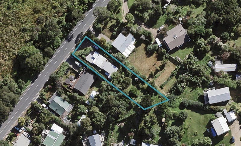 24 Wharf Road, Ostend, Waiheke Island - Carousel 1