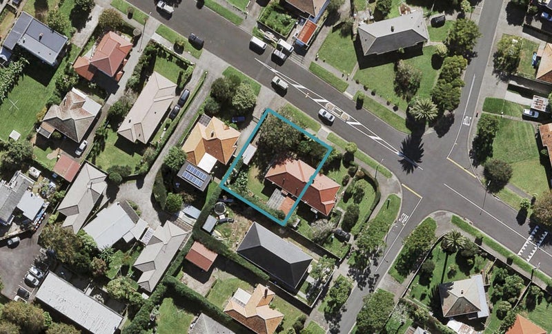 72 Lambeth Road, Sandringham, Auckland - Carousel 1