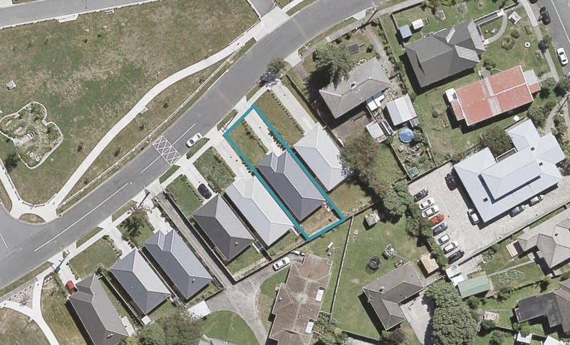 65 Farmer Crescent, Taita, Lower Hutt - Carousel 1