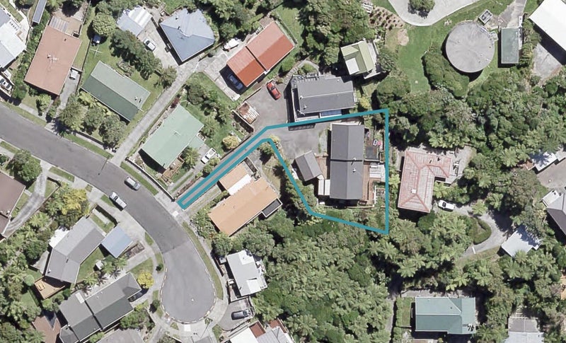 8 Eastview Grove, Normandale, Lower Hutt - Carousel 1