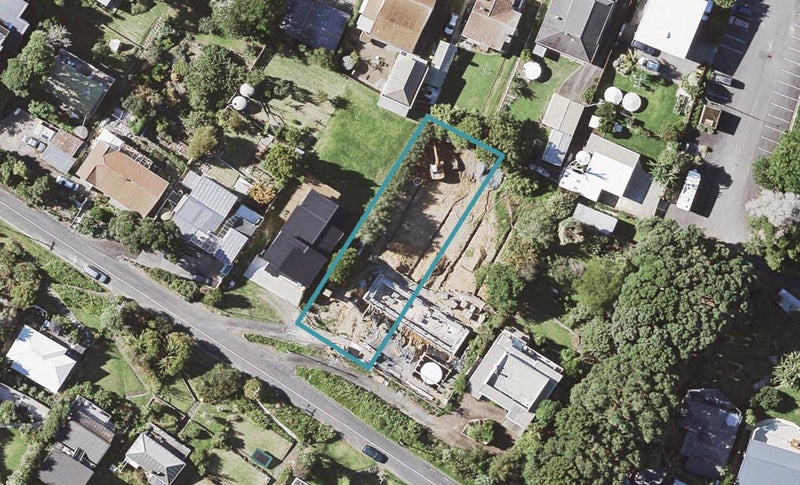 14 Carlton Crescent, Maraetai, Auckland - Carousel 1