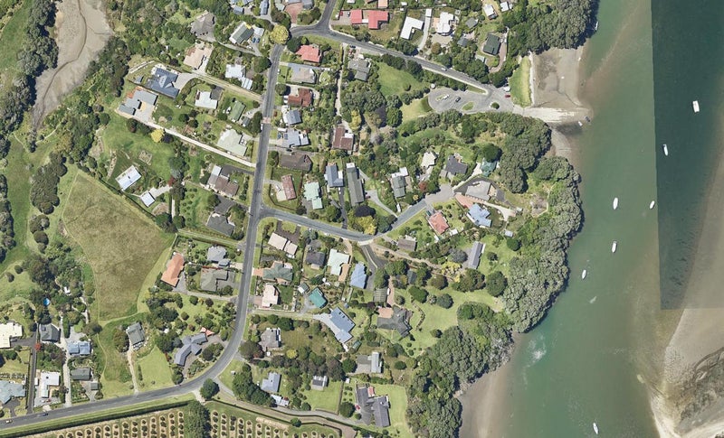 7 Baigent Place, Tanners Point, Katikati - Carousel 1