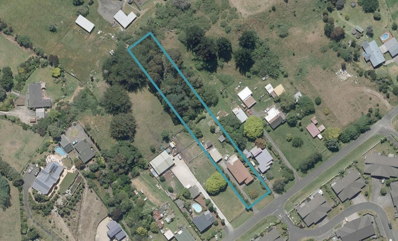 2/7 Caversham Road, Westmere, Whanganui - Carousel 1