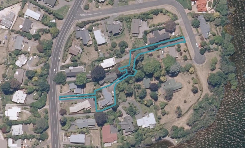 30 Te Kopua Street, Acacia Bay, Taupo - Carousel 1