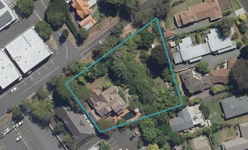 1 Rostrevor Street, Hamilton Central, Hamilton - Carousel 1