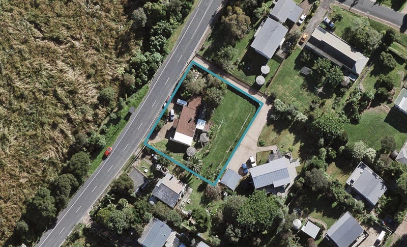 8 Wharf Road, Ostend, Waiheke Island - Carousel 1