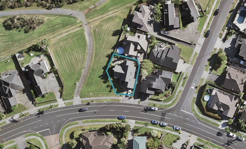 345 Hill Road, The Gardens, Auckland - Carousel 1