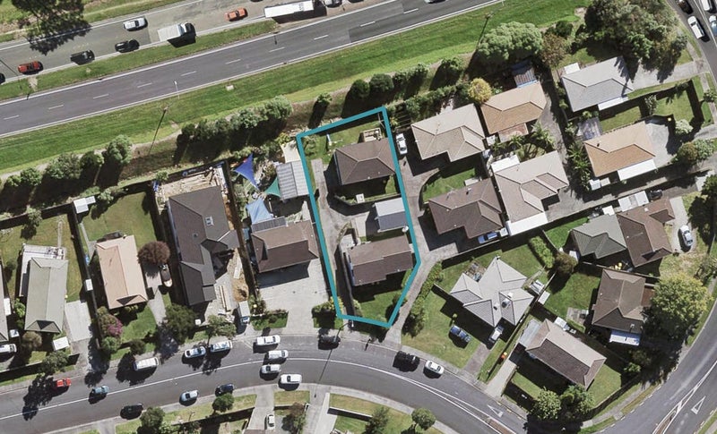 2/7 Barbados Drive, Unsworth Heights, Auckland - Carousel 1