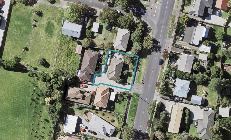 35 Line Road, Glen Innes, Auckland - Carousel 1