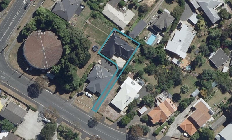 26A Ridout Street, Maeroa, Hamilton - Carousel 1