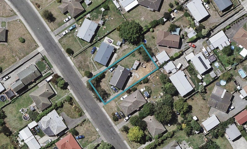 1232 Cunningham Crescent, Mayfair, Hastings - Carousel 1