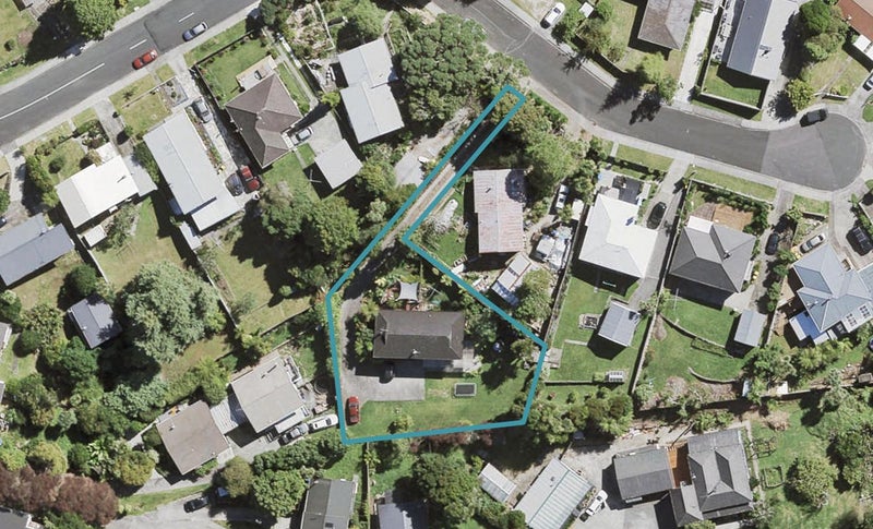 1A Surat Place, Glen Eden, Auckland - Carousel 1