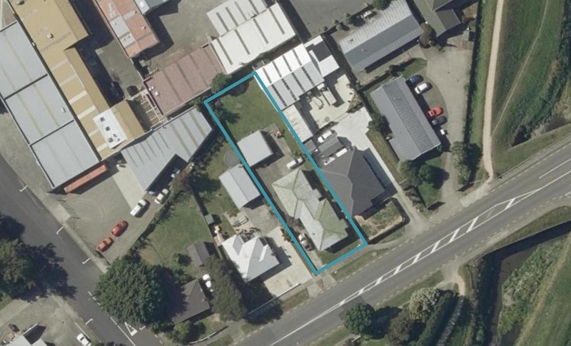 405 Tremaine Avenue, Takaro, Palmerston North - Carousel 1