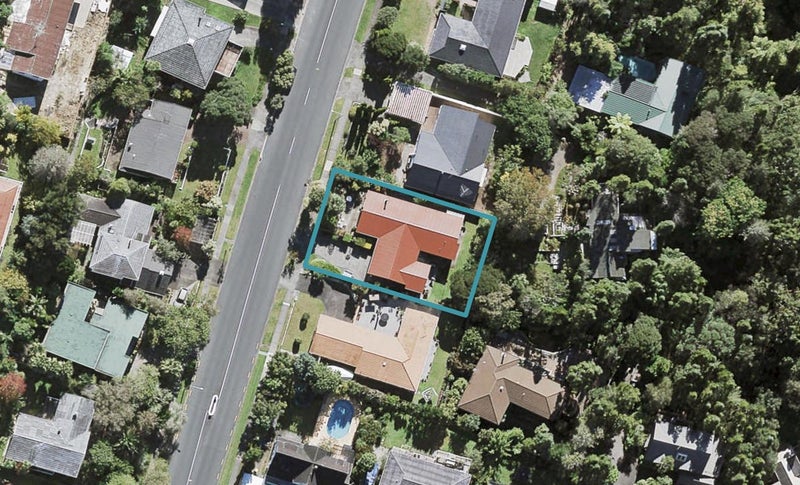 82 Chelsea View Drive, Chatswood, Auckland - Carousel 1