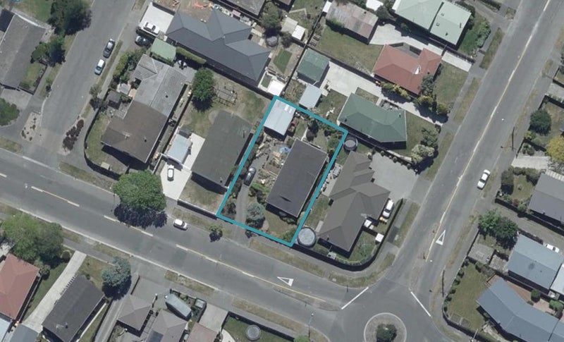 122 Queenspark Drive, Parklands, Christchurch - Carousel 1