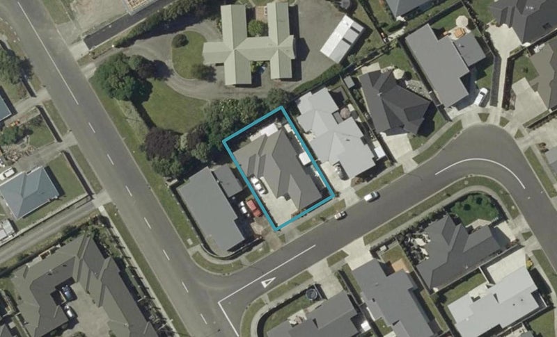 3 Lorenzo Place, Kelvin Grove, Palmerston North - Carousel 1