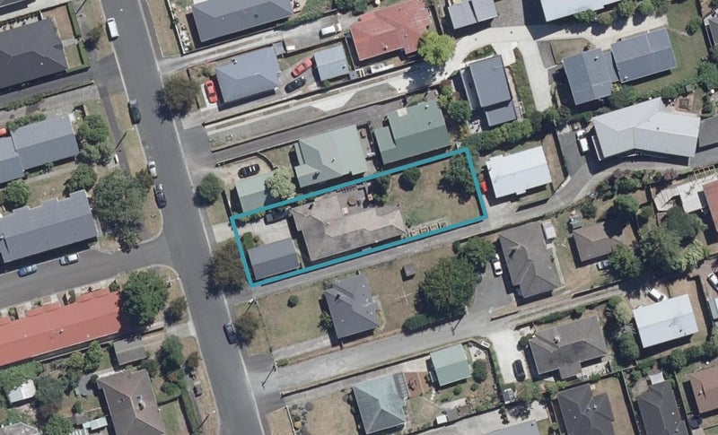 22 Graham Street, Hamilton East, Hamilton - Carousel 1