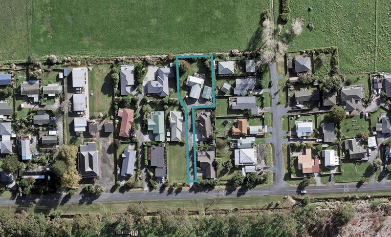 45 Springs Road, Parakai, Helensville - Carousel 1
