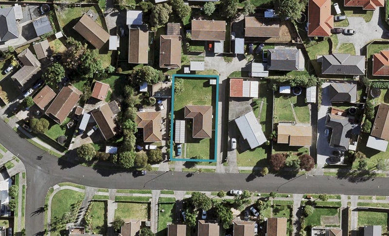 17 Taitimu Drive, Weymouth, Auckland - Carousel 1