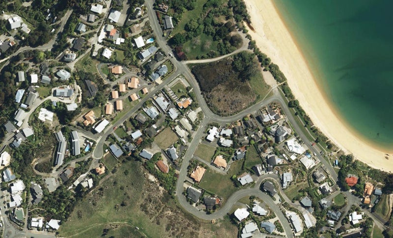 2 Torlesse Drive, Kaiteriteri - Carousel 1