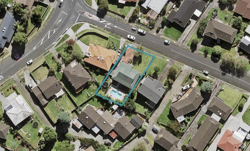 50 Littlejohn Street, Hillsborough, Auckland - Carousel 1