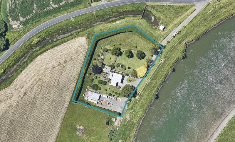 53 Patuwai Road, Coastlands, Whakatane - Carousel 1