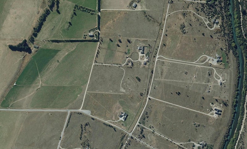 20 Grayburn Lane, Albert Town, Wānaka - Carousel 1