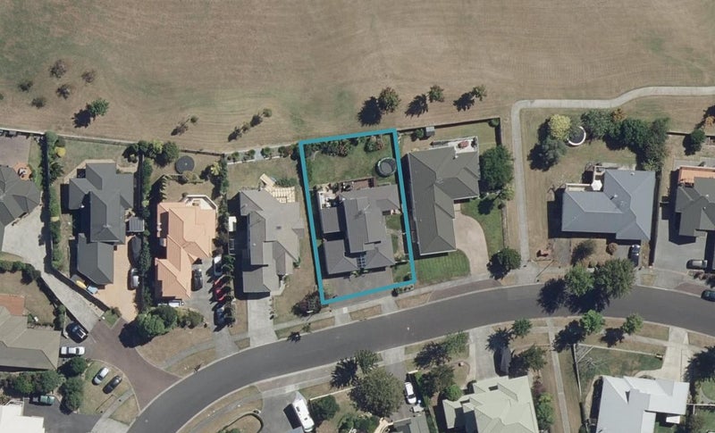 28 Greenfield Drive, Western Heights, Hamilton - Carousel 1