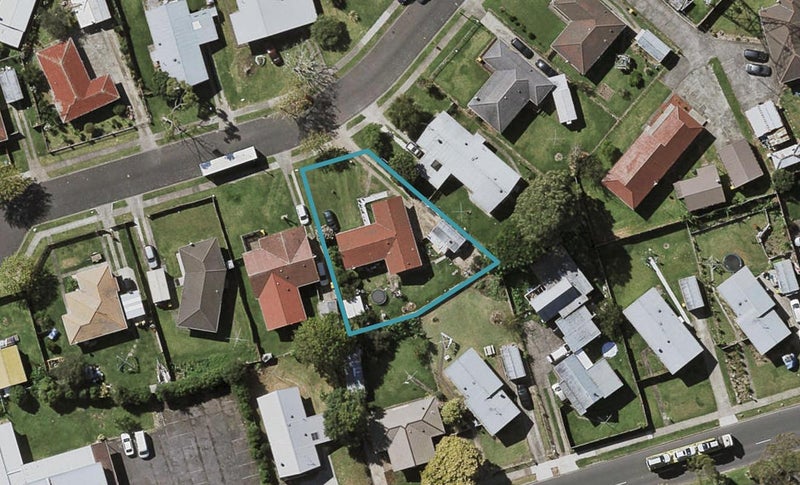 18 Carey Place, Otara, Auckland - Carousel 1