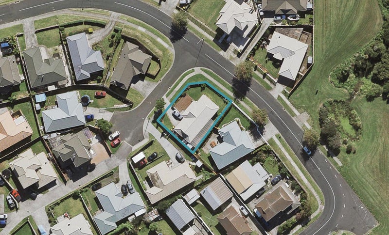 2 Aspenwood Place, Favona, Auckland - Carousel 1