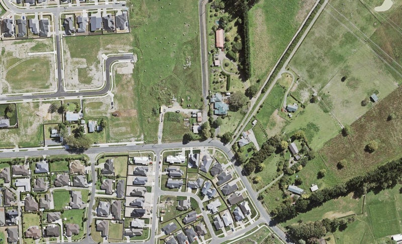 108 Matua Road, Huapai, Kumeū - Carousel 1