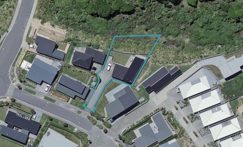 7 Red Beech Avenue, Woodridge, Wellington - Carousel 1