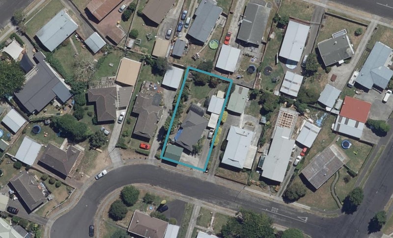 8 Sheila Place, Dinsdale, Hamilton - Carousel 1
