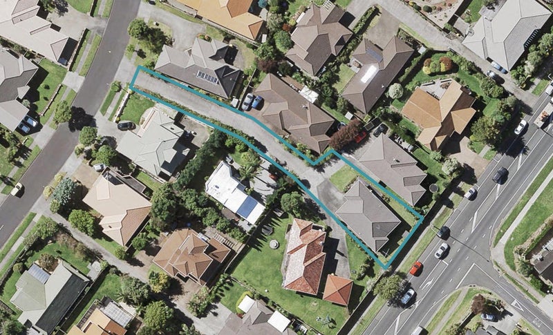 15A Matterhorn Crescent, Northpark, Auckland - Carousel 1