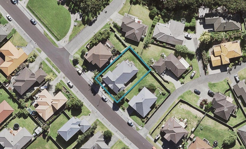 72 George Deane Place, Greenhithe, Auckland - Carousel 1