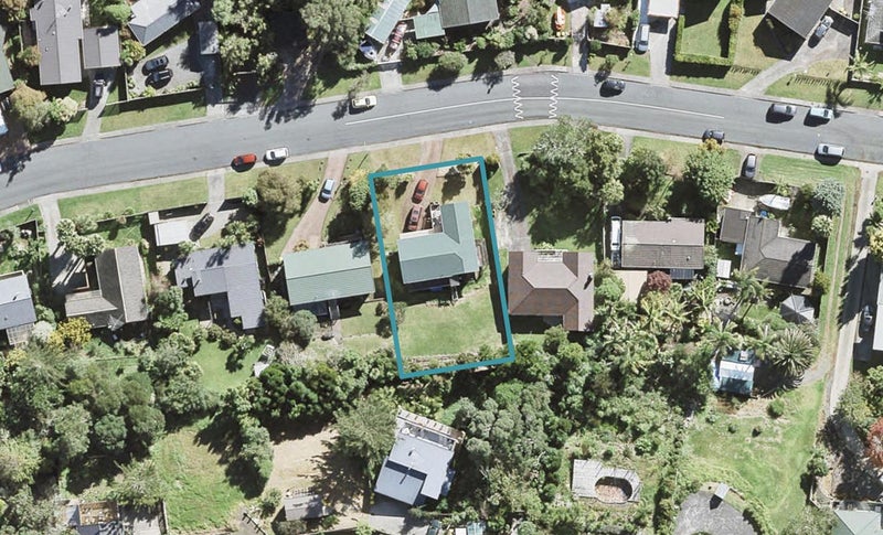 24 Awaruku Road, Torbay, Auckland - Carousel 1