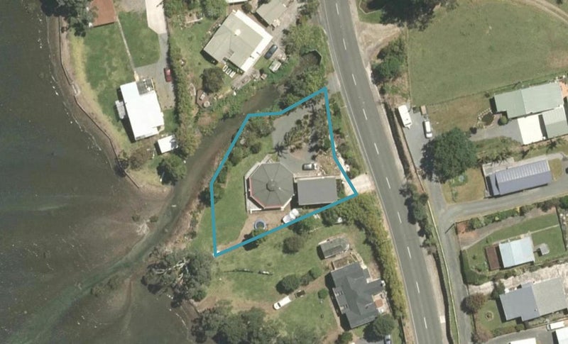 1958 Whangarei Heads Road, Whangarei - Carousel 1