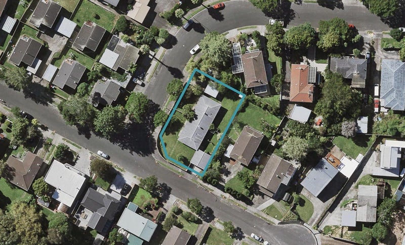 1 Lush Avenue, Saint Johns, Auckland - Carousel 1