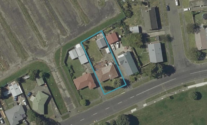 42 Rugby Street, Awapuni, Palmerston North - Carousel 1