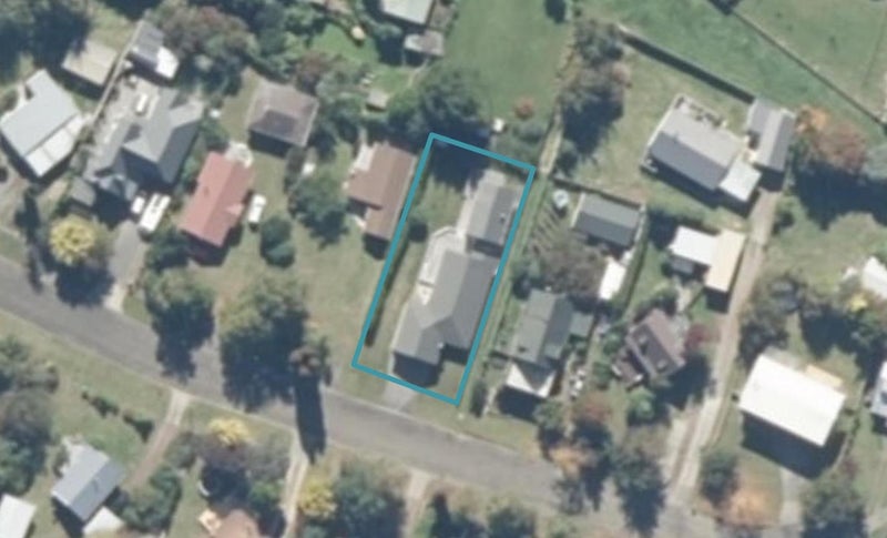 20 Irwin Place, Taupo - Carousel 1