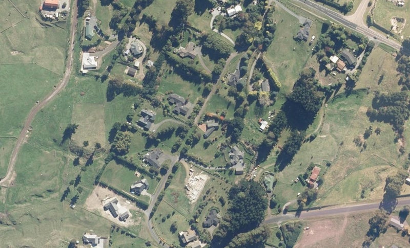 4 Chestnut Grove, Taupo - Carousel 1